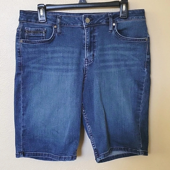 Calvin Klein Womens Denim City Shorts Casual Basic Essential - Size 12 - Picture 1 of 9